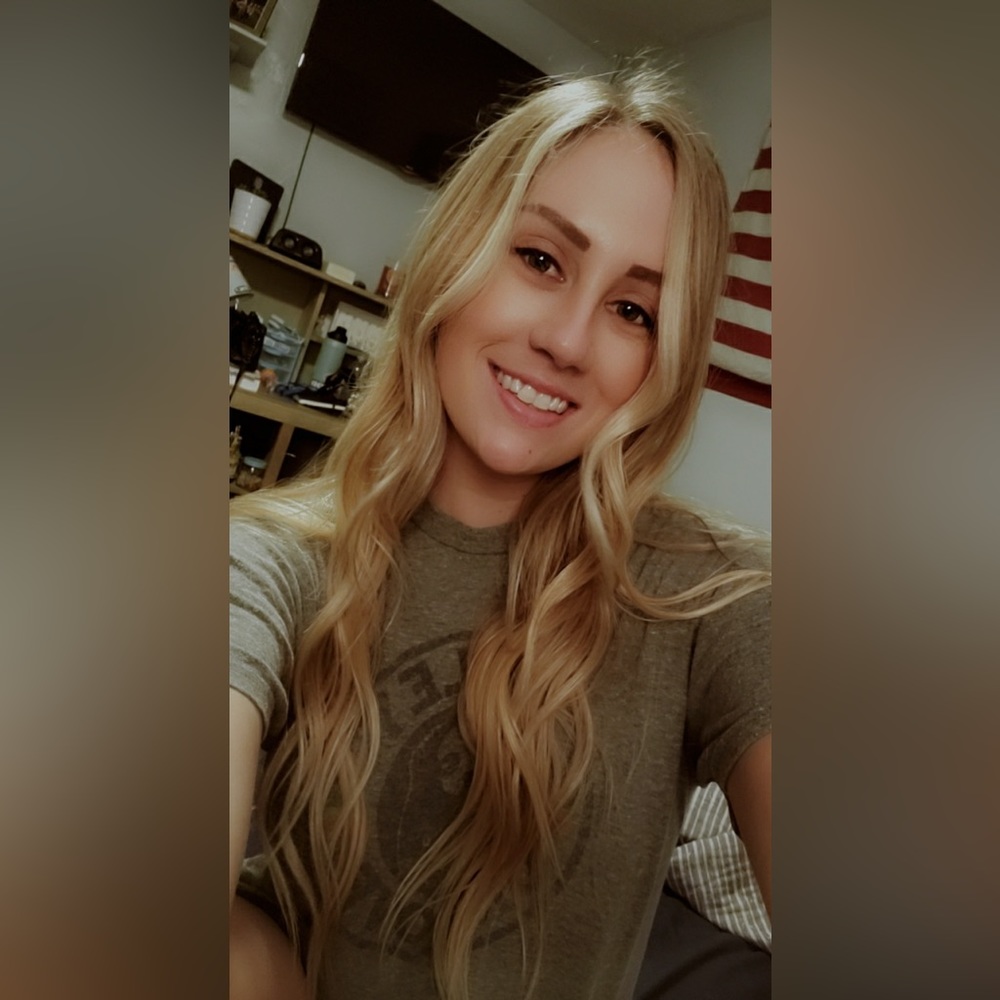 Meet your Posher, Ashley